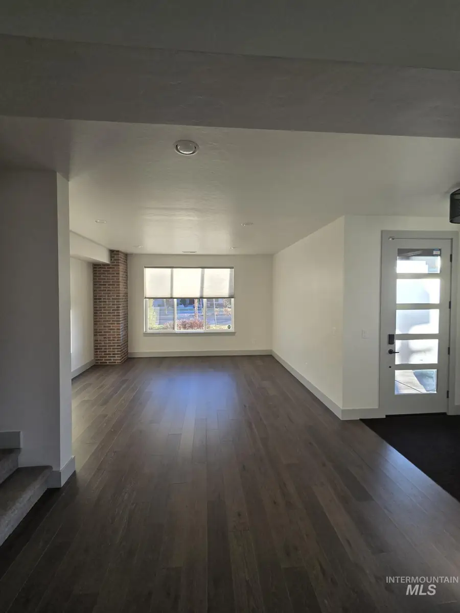 4210 E Parkcenter Boulevard, Boise, ID 83716 - Image #3