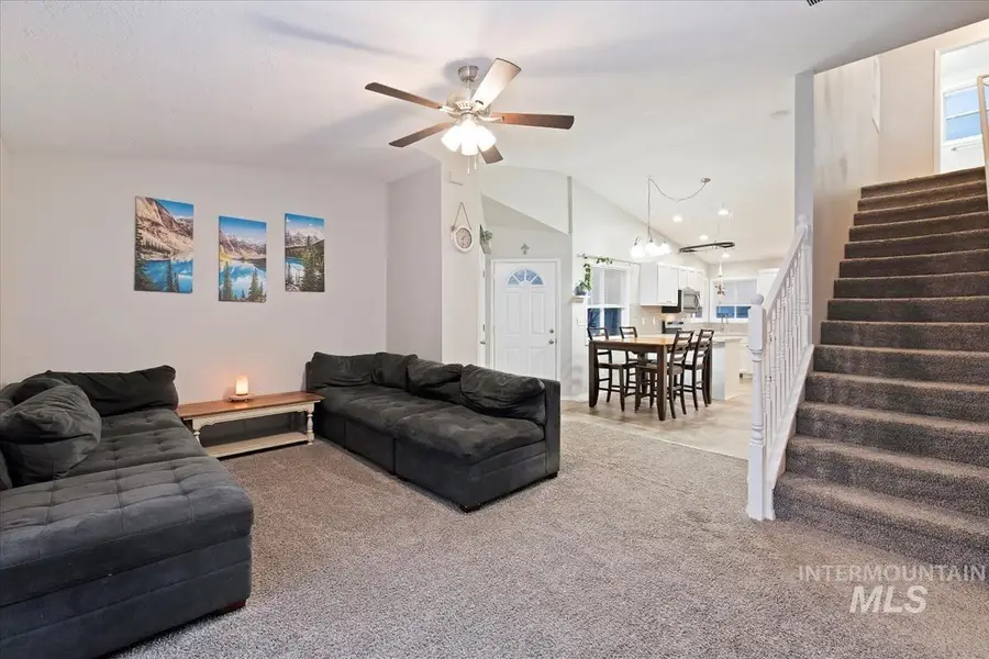 823 Heartland Ct, Nampa, ID 83686 - Image #2