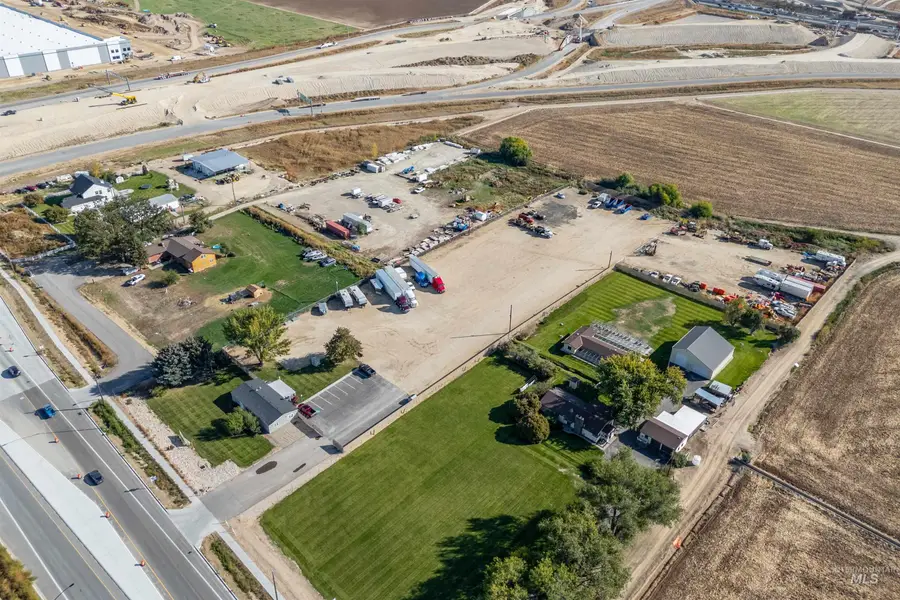 4457 E Franklin Rd, Nampa, ID 83687 - Image #3