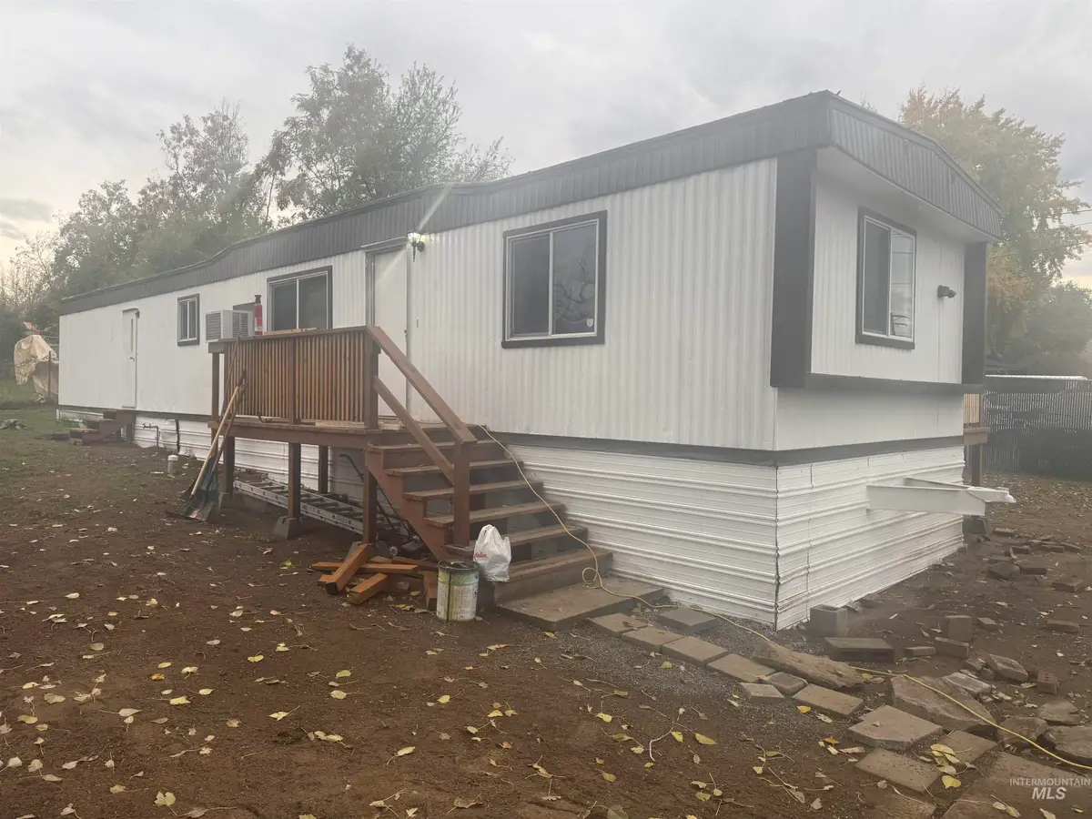 1483 Elm St, Clarkston, WA 99403 - Image #1