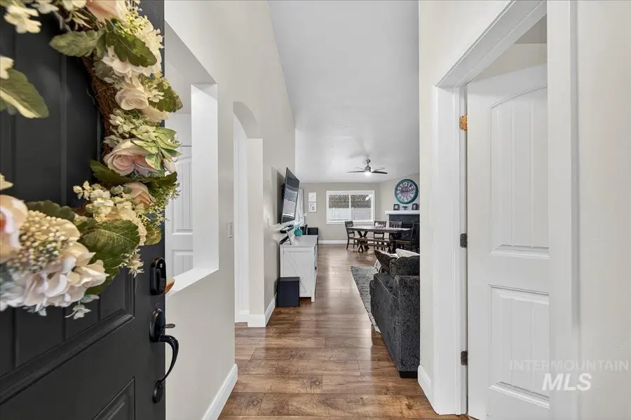 5330 W Los Flores St, Meridian, ID 83646 - Image #3