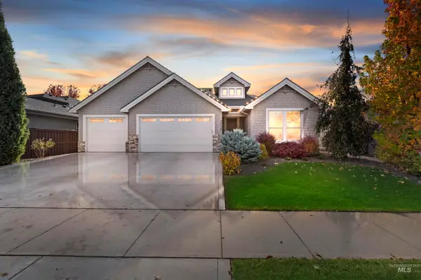 3715 W Star Hollow Dr, Meridian, ID 83642