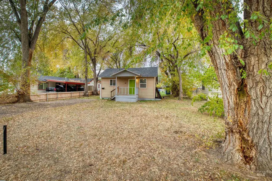 307 S Locust Street, Nampa, ID 83686 - Image #2