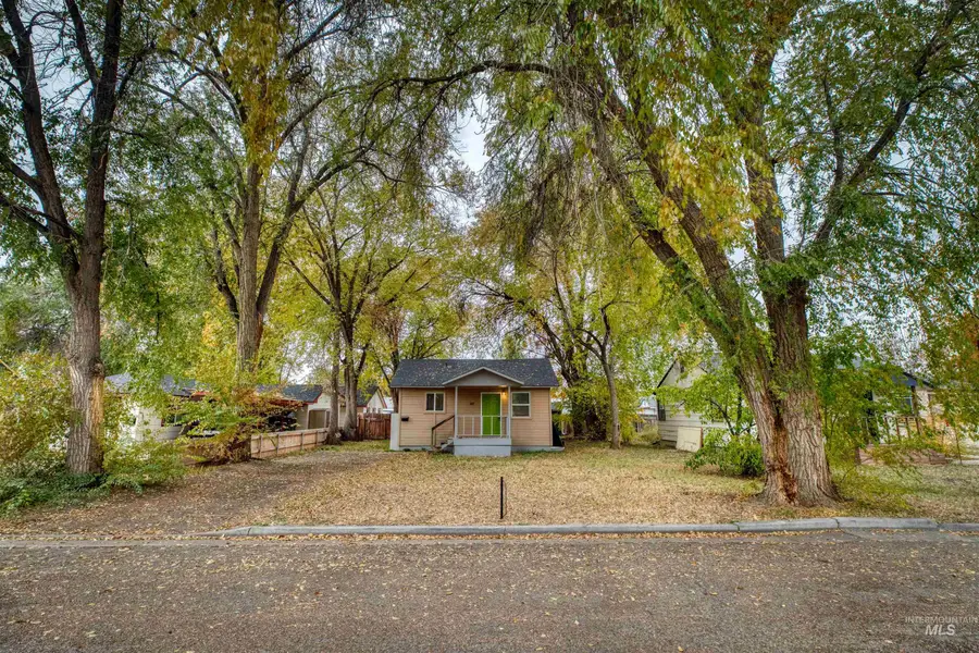 307 S Locust Street, Nampa, ID 83686 - Image #3
