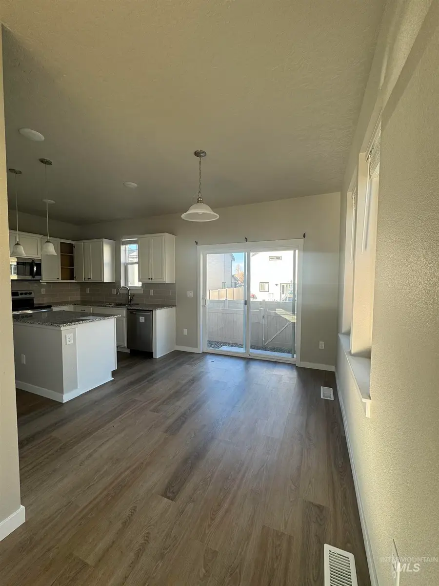 5911 S Boddington Lane, Boise, ID 83709 - Image #3