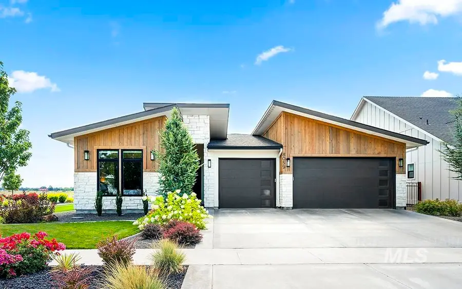 8059 W Corinthia St, Eagle, ID 83616 - Image #2