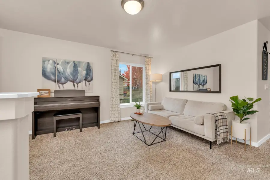 7688 N Hole In One Pl, Boise, ID 83714 - Image #3