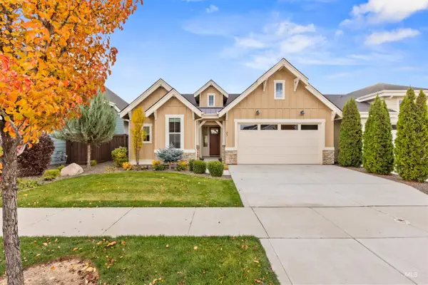 93 W Lockhart Ln, Meridian, ID 83646