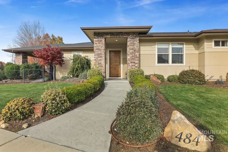 484 W W Oakhampton Dr, Eagle, ID 83616 - Image #2