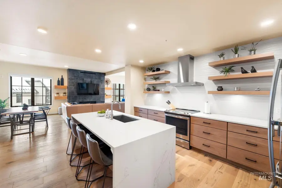 760 Village Drive #302, Donnelly, ID 83615 - Image #2