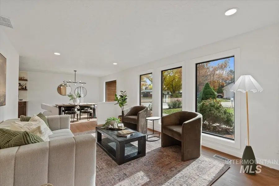 204 Hilldrop St, Caldwell, ID 83605 - Image #2