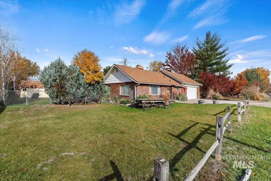 10520 W Arnold Rd, Boise, ID 83714 - Image #2