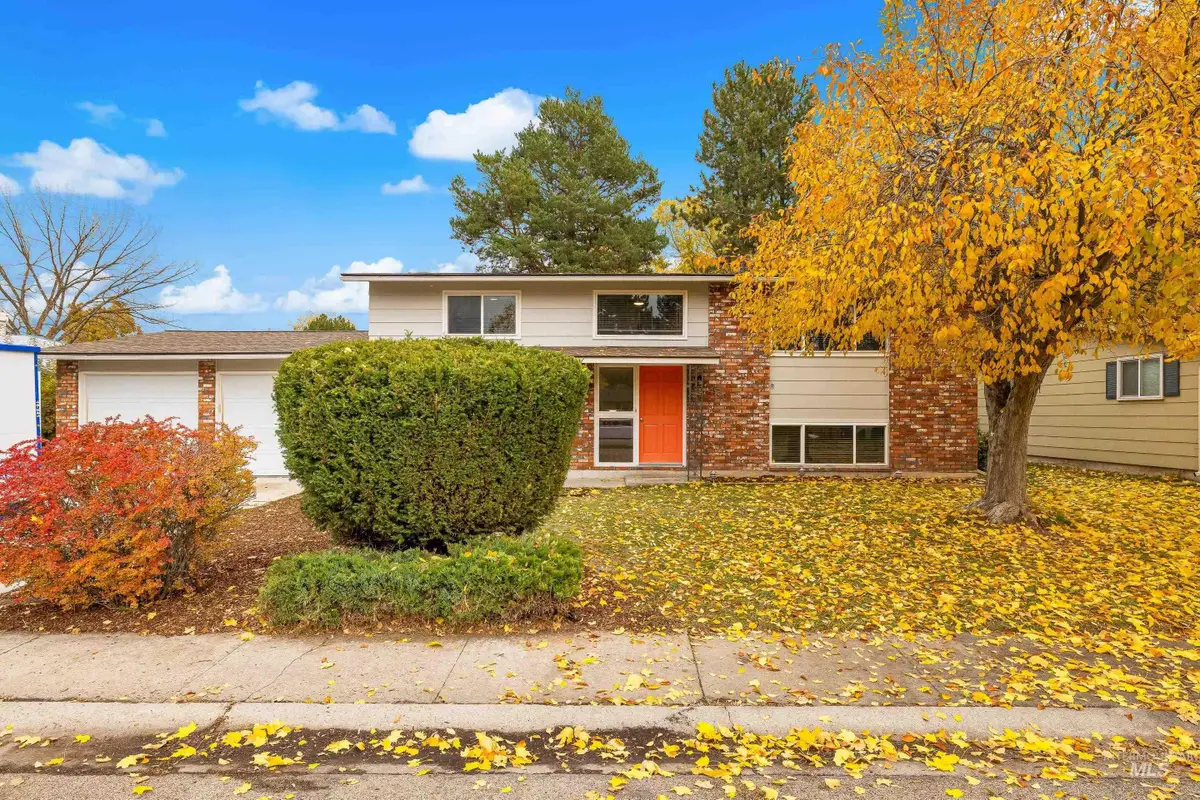 4190 N Stratford Dr, Boise, ID 83704 - Image #1