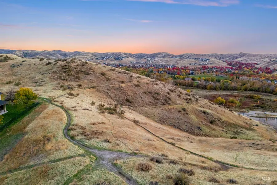 4523 W Sage Creek Drive, Boise, ID 83714 - Image #2