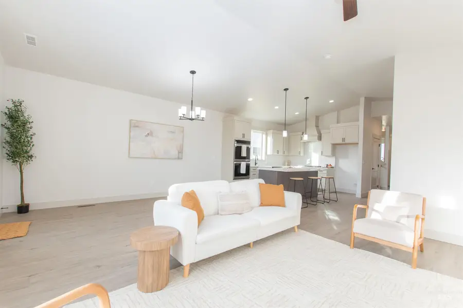 513 Grand Harvest Ave, New Plymouth, ID 83655 - Image #3