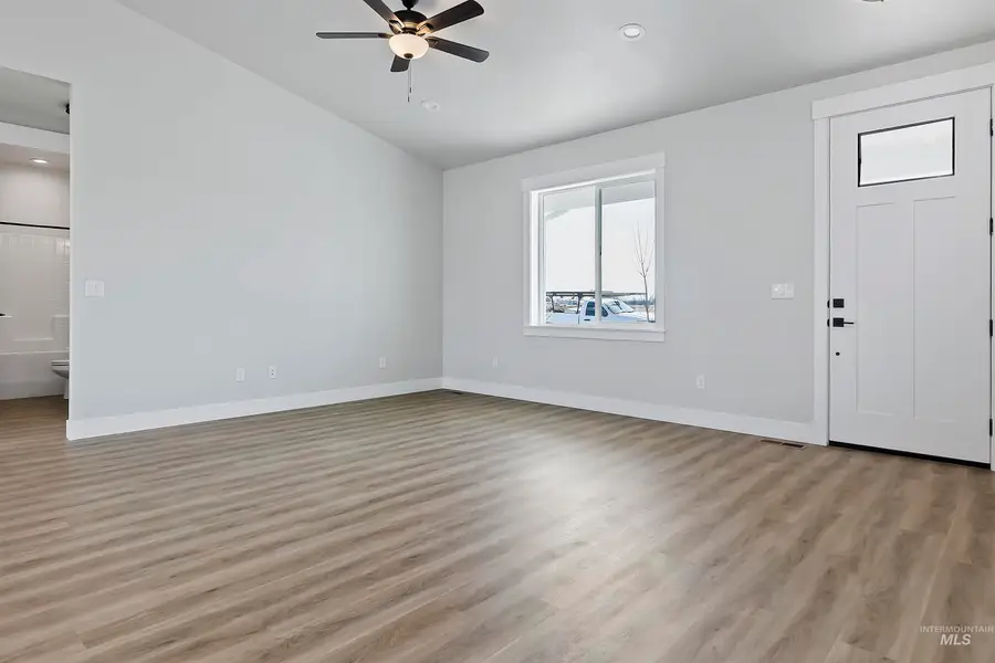 607 Grand Harvest Avenue, New Plymouth, ID 83655 - Image #3