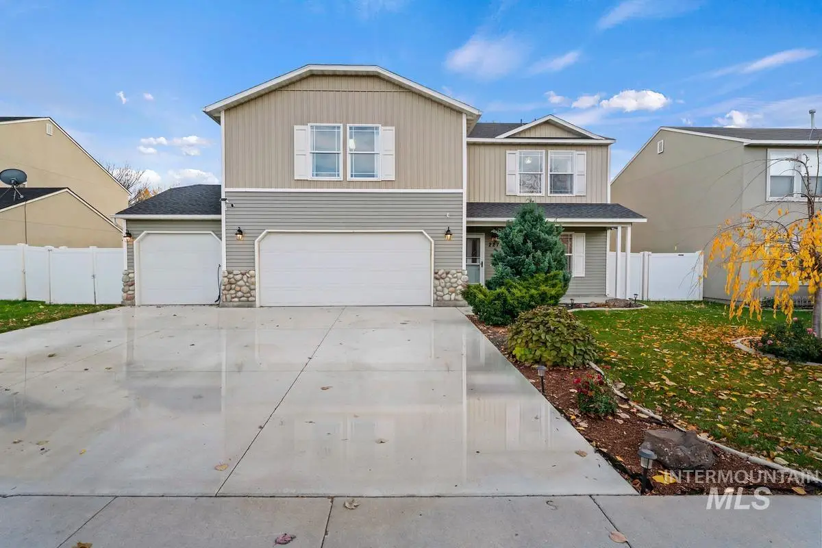 227 E Poplin, Kuna, ID 83634 - Image #1