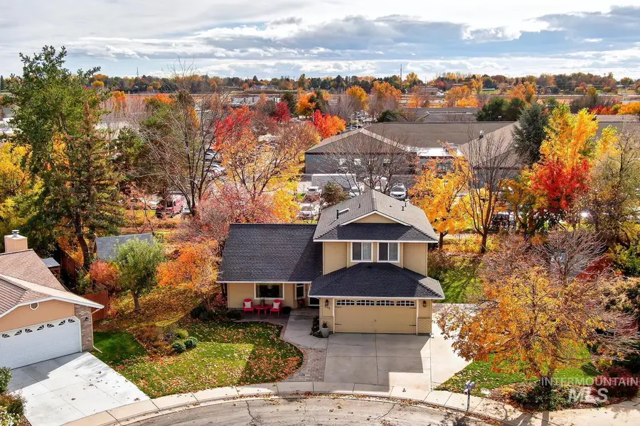 806 N Armstrong Pl, Boise, ID 83704 - Image #3