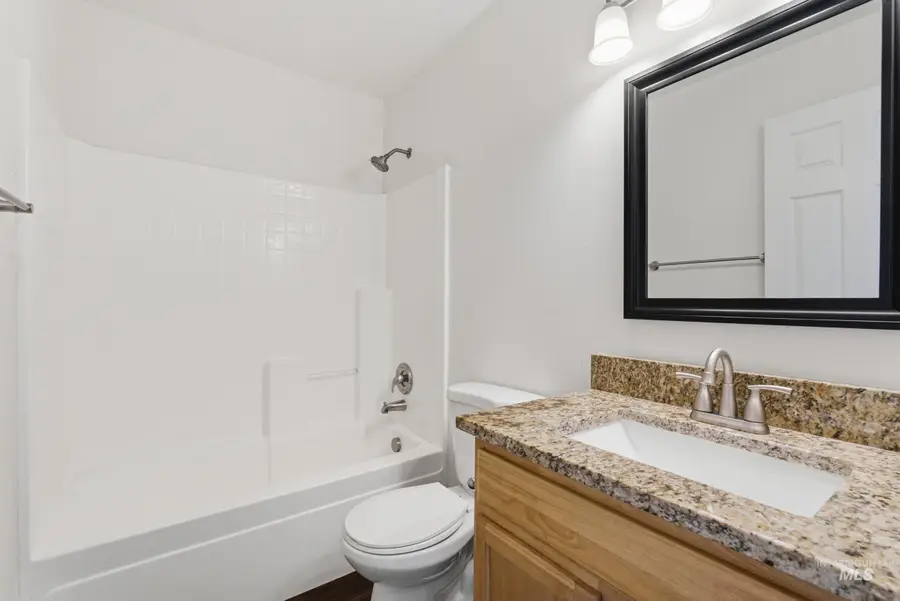 9516 W Portola Dr, Boise, ID 83709 - Image #2