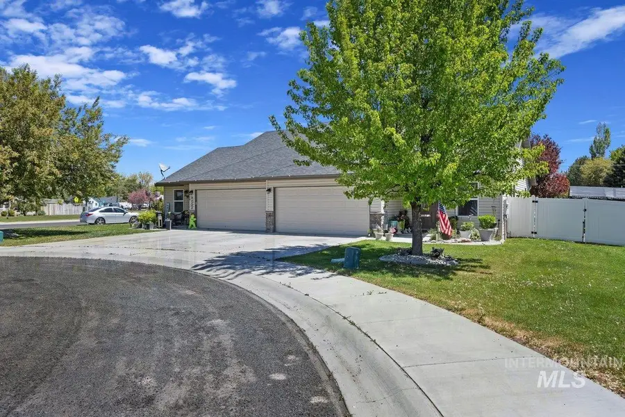 911 Arrow Wood Ct, Twin Falls, ID 83301 - Image #2