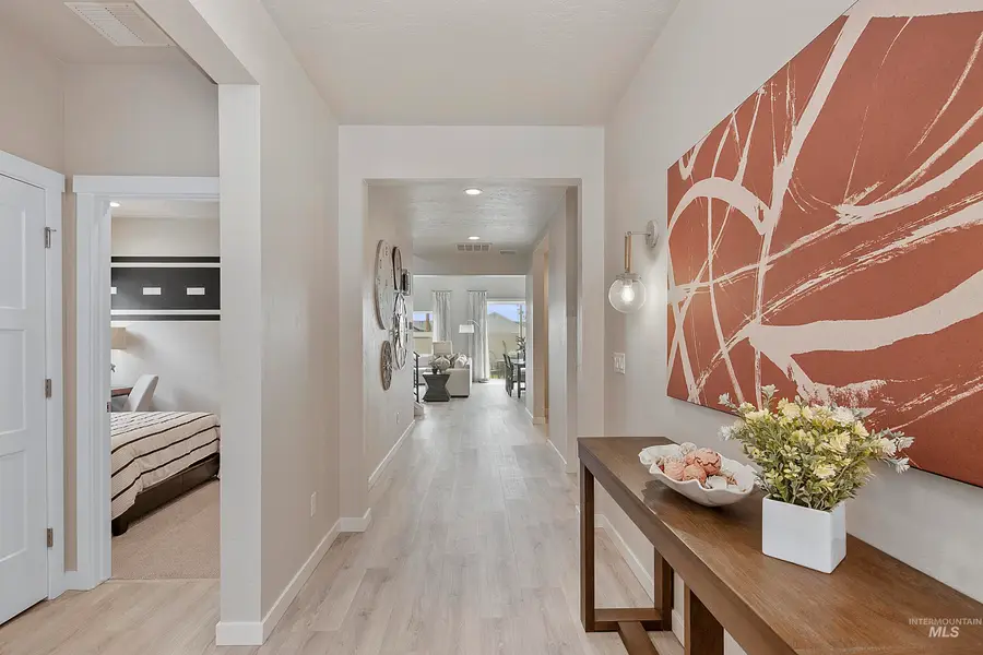 7796 E Meriwether Dr, Nampa, ID 83687 - Image #2