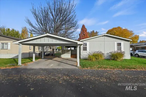 814 Long Valley St, Nampa, ID 83687