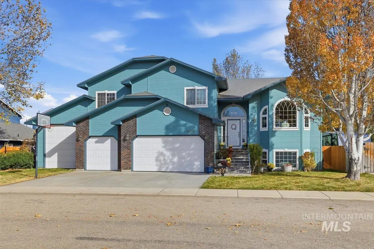 2676 S Velvet Falls Way, Meridian, ID 83642 - Image #1