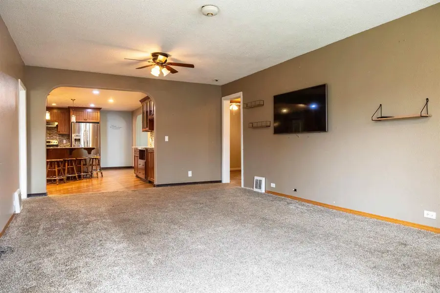 410 Junction, Cottonwood, ID 83522 - Image #3