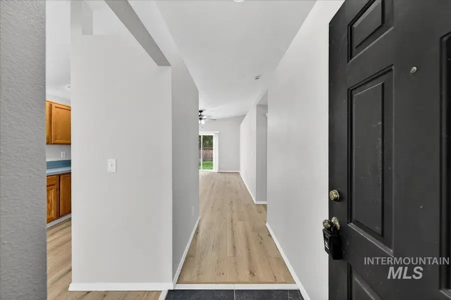 94 S Beechwood Drive, Nampa, ID 83651 - Image #3