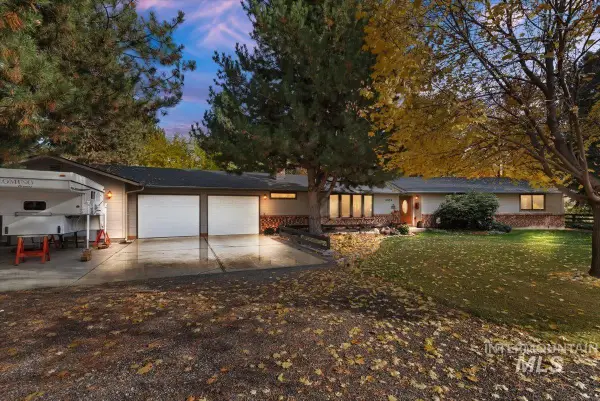 2652 Cherry Circle, Emmett, ID 83617