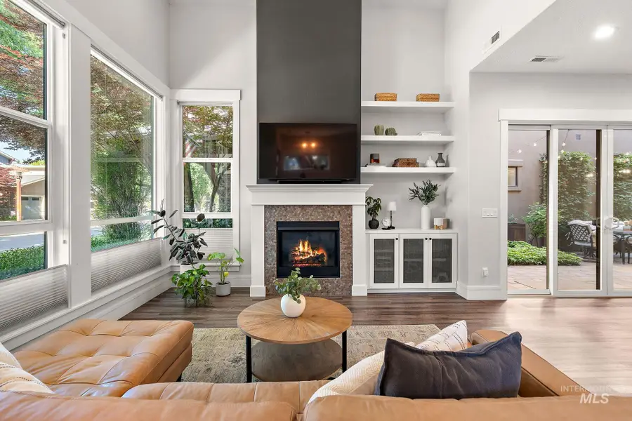 1234 E Lone Shore Dr, Eagle, ID 83616 - Image #2