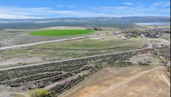 1300 Three Creek Rd., Rogerson, ID 83302