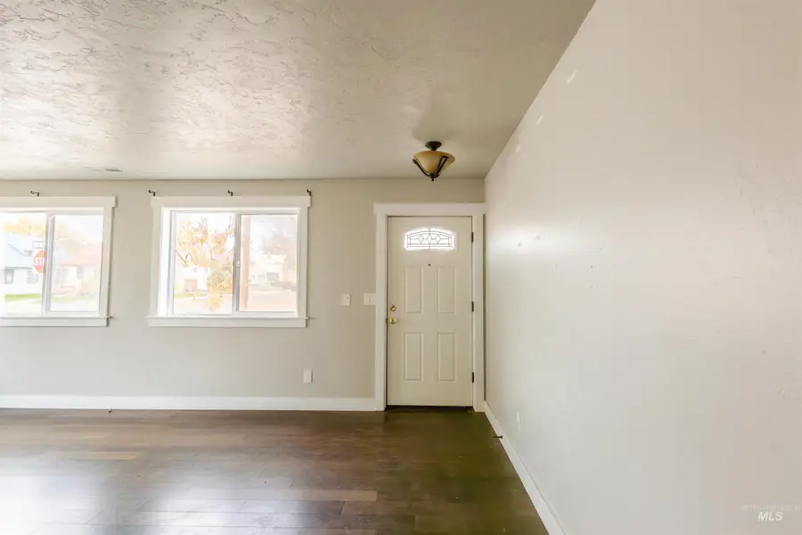 349 W Idaho St, Weiser, ID 83672 - Image #3