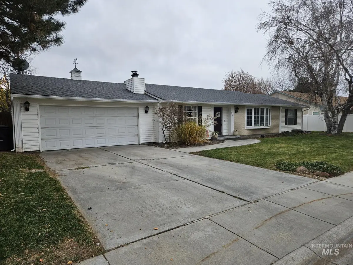 701 W Boone Ave, Nampa, ID 83651 - Image #1