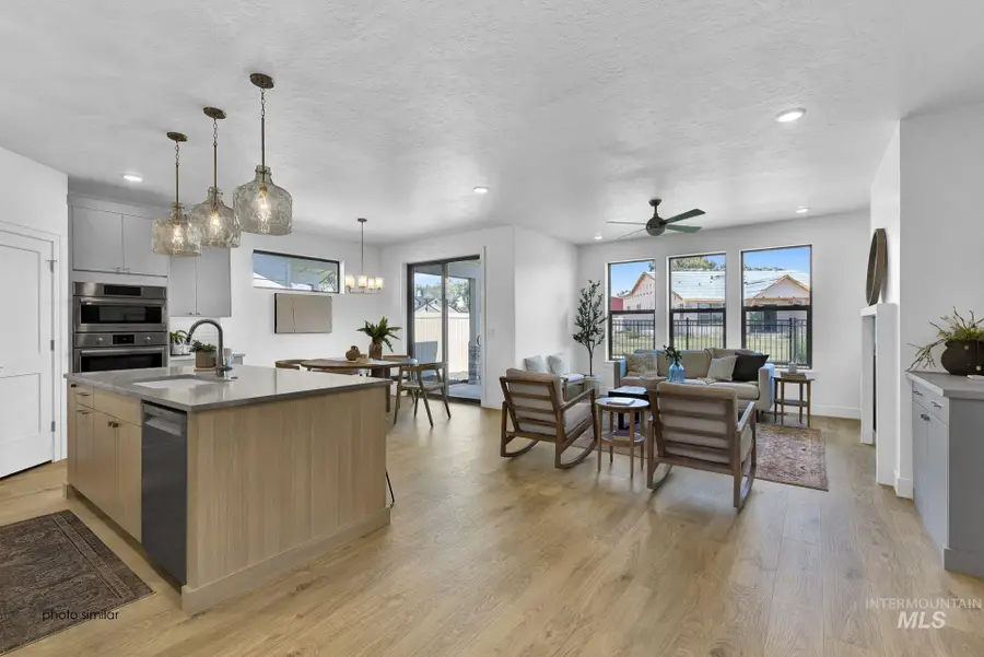 1710 N Green Pine Ln, Star, ID 83669 - Image #2