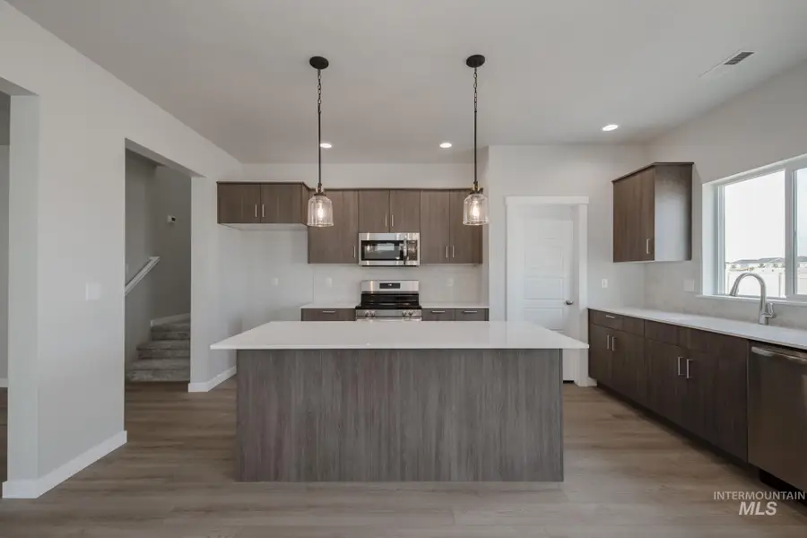 917 N Mirror Creek Way, Meridian, ID 83642 - Image #3