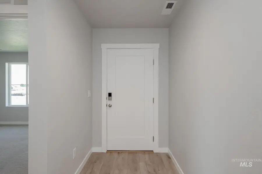 312 N Meadowsweet Ave, Kuna, ID 83634 - Image #2