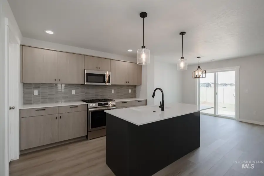 903 N Mirror Creek Way, Meridian, ID 83642 - Image #3