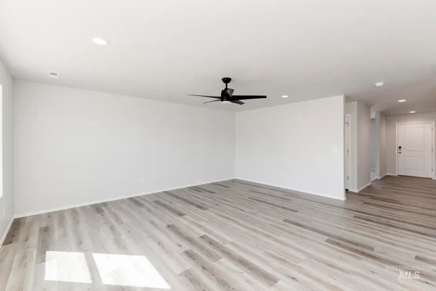 7214 E Shields Dr, Nampa, ID 83687 - Image #2