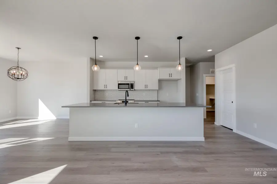 7238 E Shields Dr, Nampa, ID 83687 - Image #3