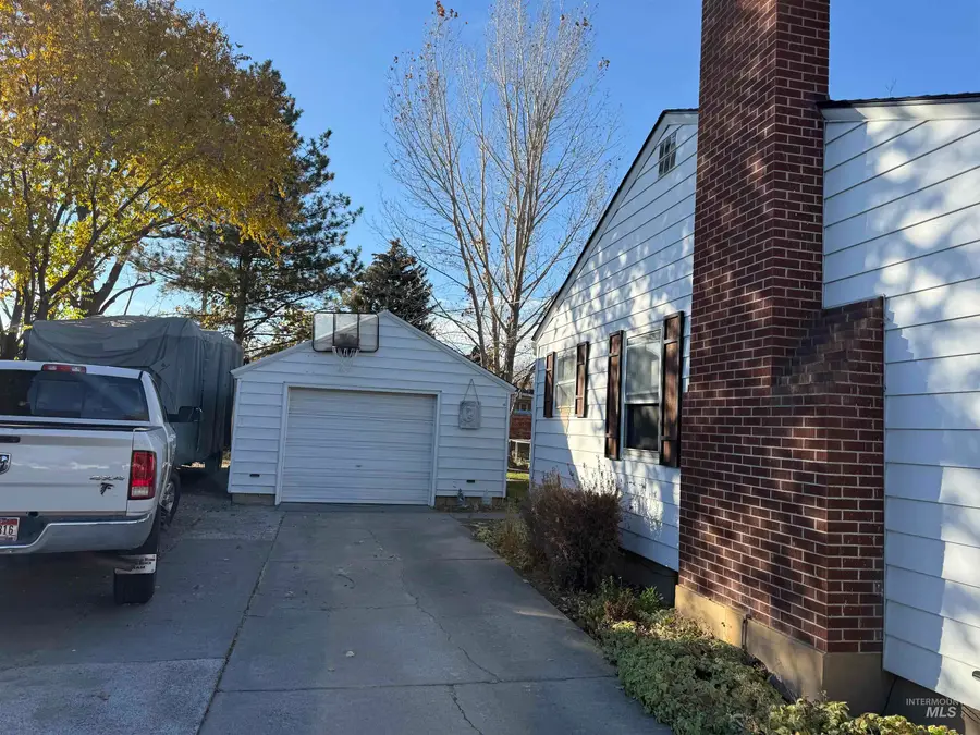 1434 Spruce Ave, Twin Falls, ID 83301 - Image #3