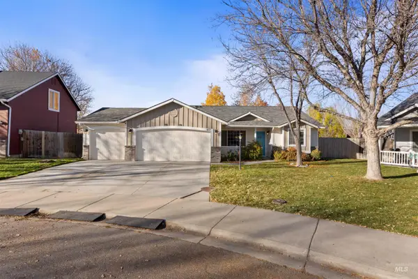 657 N Siltstone, Kuna, ID 83634