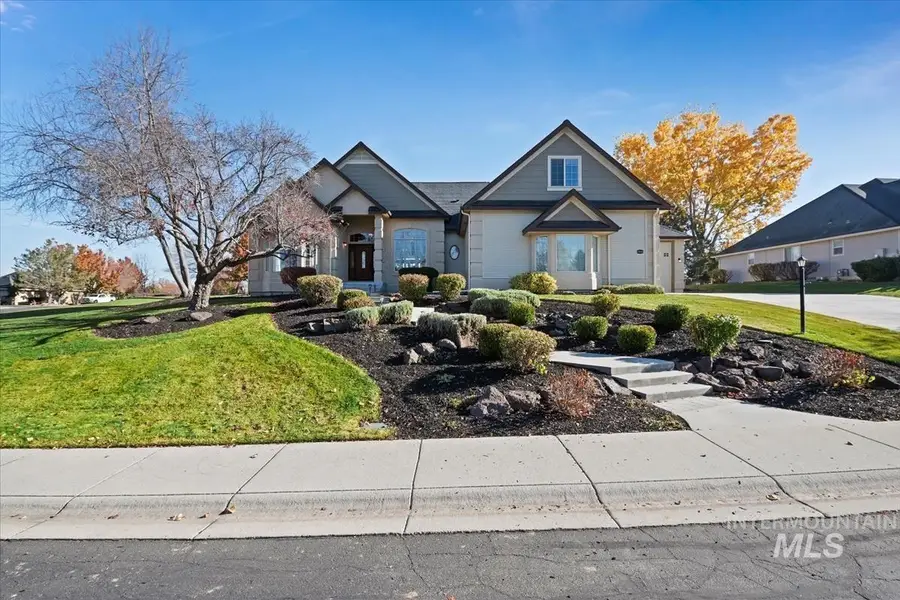 2804 S Island Dr, Nampa, ID 83686 - Image #2