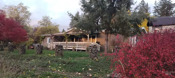 204 Larradon Dr, Kamiah, ID 83536