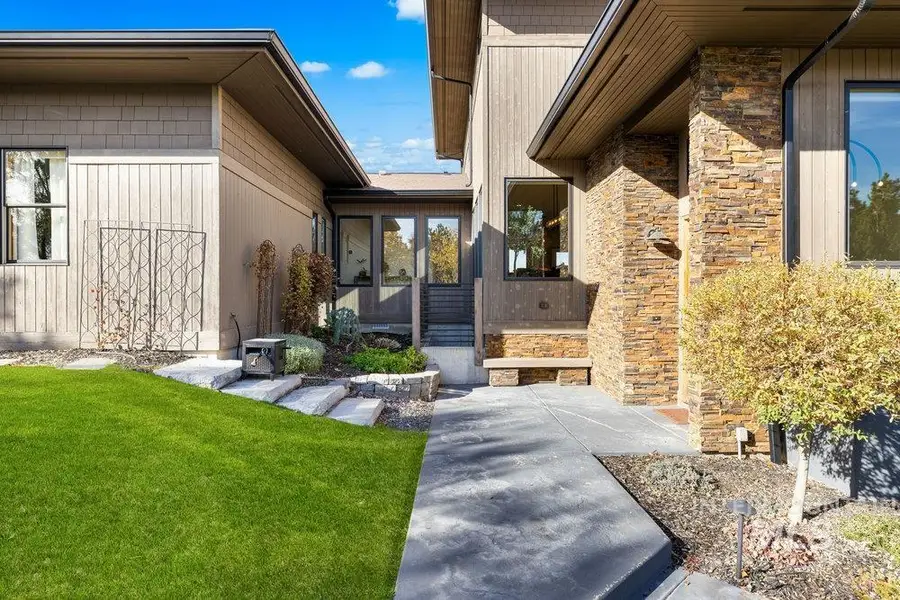 13069 N Town Ridge Rd, Boise, ID 83714 - Image #3