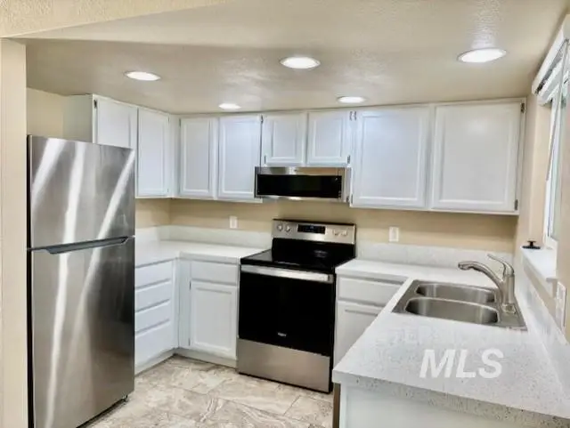 432 Willowbrook, Meridian, ID 83646 - Image #2