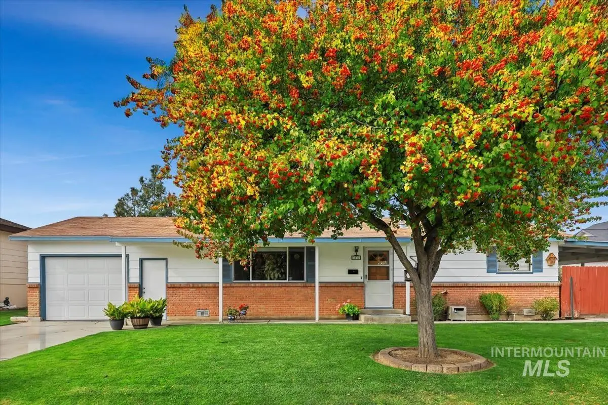 3111 N Ustick Cir, Boise, ID 83704 - Image #1