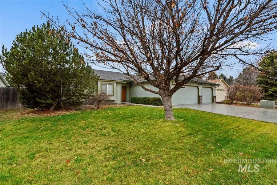 5455 S Yarrow Pl, Boise, ID 83716 - Image #3