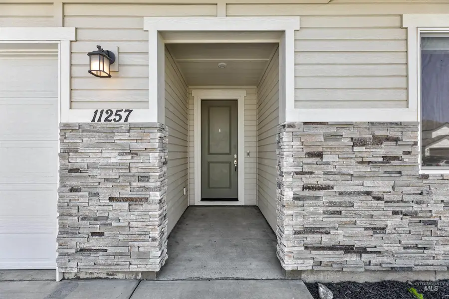 11257 Aspen Hill Dr, Caldwell, ID 83605 - Image #2