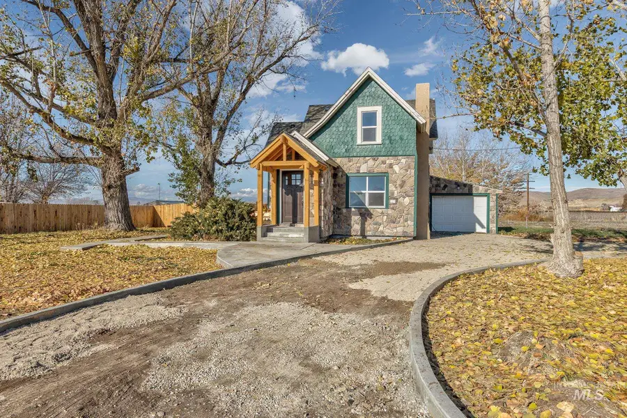 327 Macomb Road, Weiser, ID 83672 - Image #2